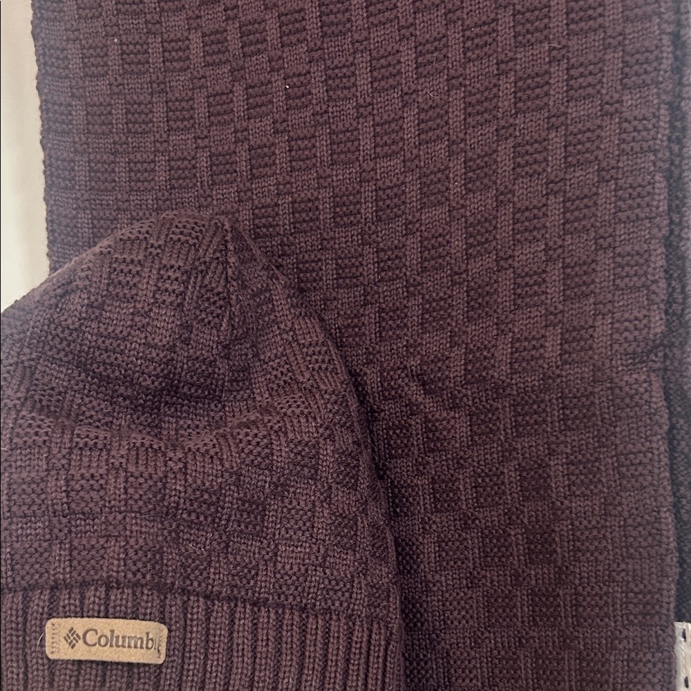 ♻️ Columbia Knit Hat and Scarf Set - Picture 4 of 6